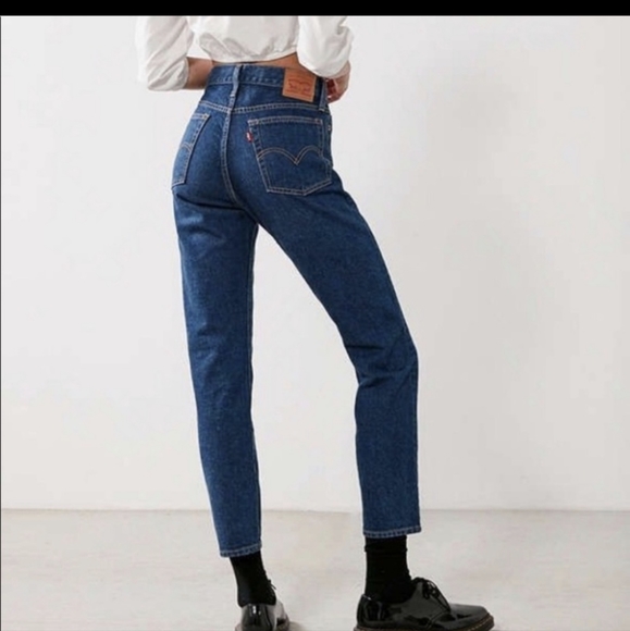LEVI'S Wedgie Icon Fit Jeans-26 - Picture 2 of 16